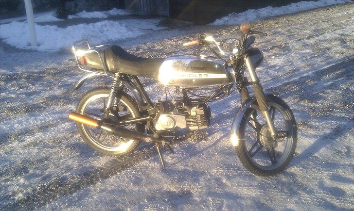 Kreidler 1,2 - 2 gears (solgt) - der medfølger 4 skærme med! billede 1