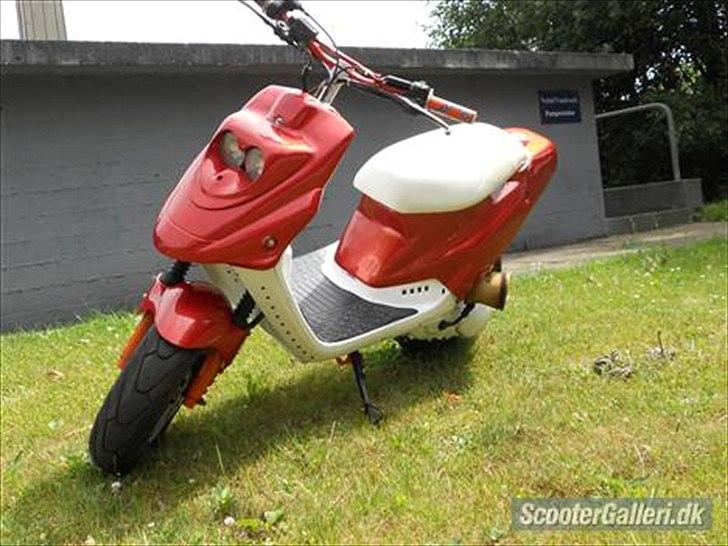 PGO Hot 50 billede 1