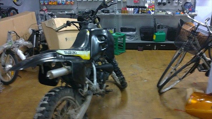 Suzuki Rmx  billede 2