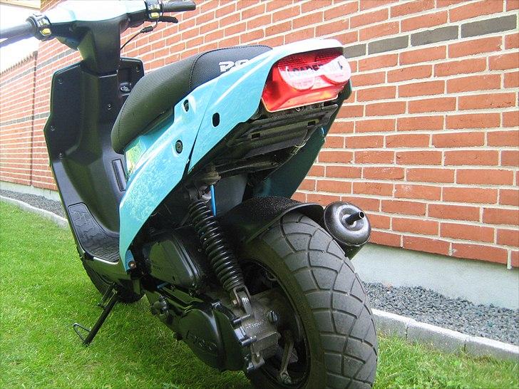 PGO Hot 50 væk billede 1