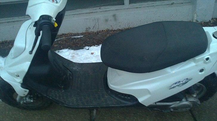 PGO hot 50 Snehvide billede 8