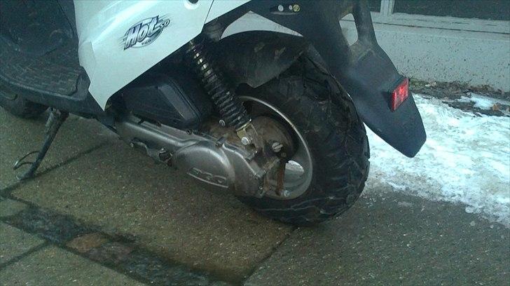 PGO hot 50 Snehvide billede 10