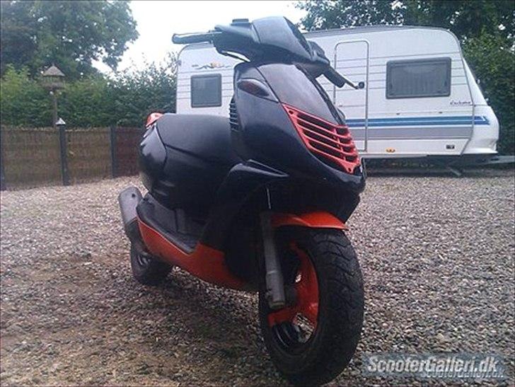 Aprilia sonic SOLGT - nye billeder kommer når vejret er til det :) billede 1