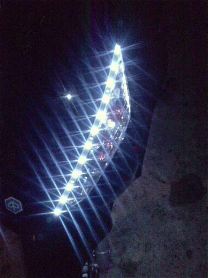 Piaggio new zip 4t  - 12 SMD dioder i hver side. billede 4