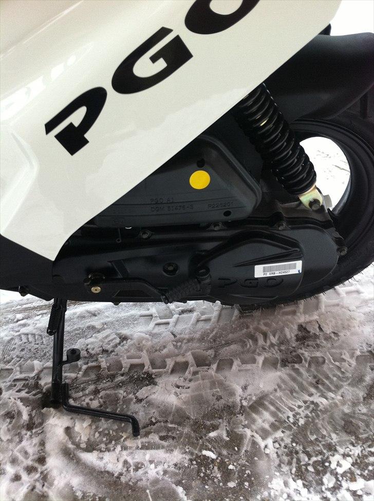 PGO Hot 50 AC 12" Alu - Hvad betyder det gule på luftfilteret? jeg har også set der er nogle med blå og rød mærke? billede 6