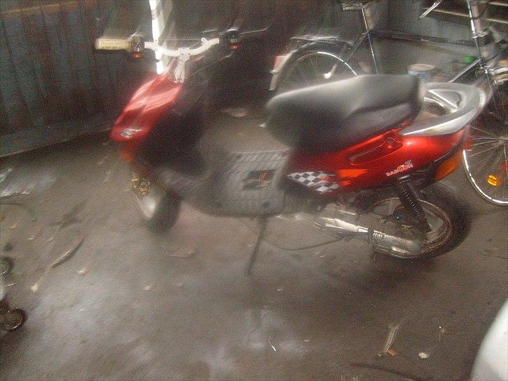 Adly baboon BYTTET TIL JOG billede 2