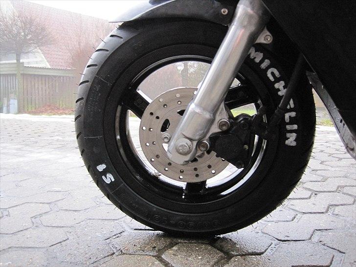 Aprilia Sonic AC SD - Højglanspoleret forgaffel, michelin-dæk, chrom ventil :) billede 6