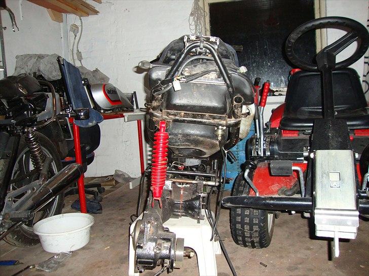 Aprilia rally solgt billede 2