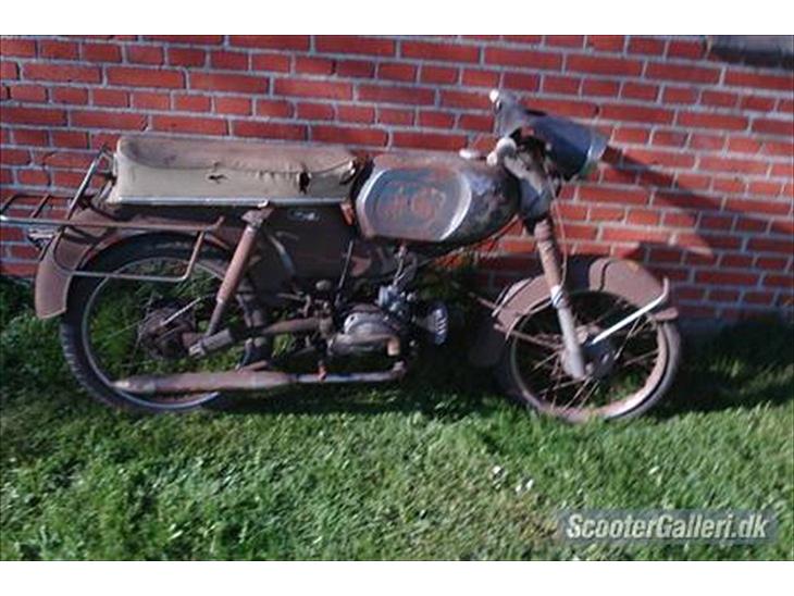 {{currentPhoto.altText}} billede {{currentPhoto.number}}