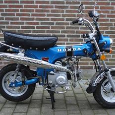 Honda dax