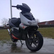 Aprilia Sr50 LcÐÐ solgt