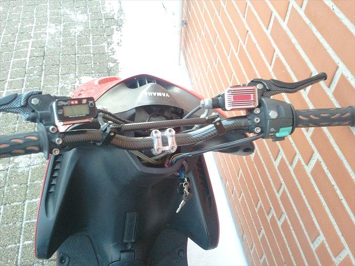 Yamaha Aerox (Ferrari red) Solgt billede 5