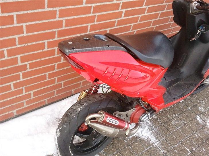 Yamaha Aerox (Ferrari red) Solgt billede 9