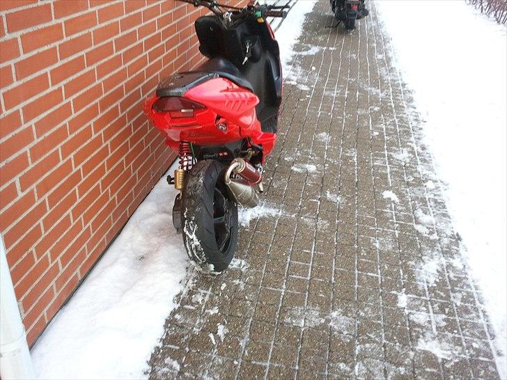 Yamaha Aerox (Ferrari red) Solgt billede 11