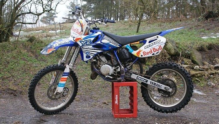 Yamaha YZ85cc høj FMX Red Bull billede 2