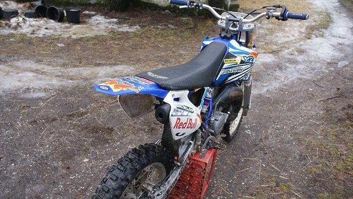 Yamaha YZ85cc høj FMX Red Bull billede 7