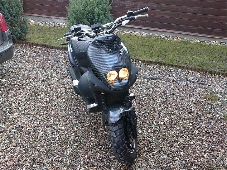 PGO Pmx Naked billede 2