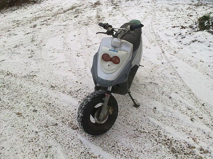 PGO **Die Grünnes**  - Som den står nu, efter en påkørsel, og forsøgt stjålet 2 gange billede 3