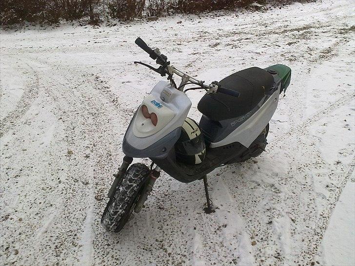 PGO **Die Grünnes**  - Som den står nu, efter en påkørsel, og forsøgt stjålet 2 gange billede 5