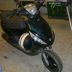 Piaggio New zip ( solgt )
