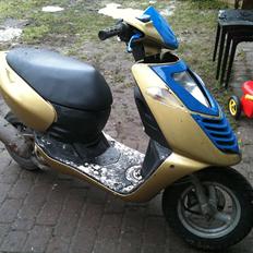 Aprilia Sonic Guld - Solgt