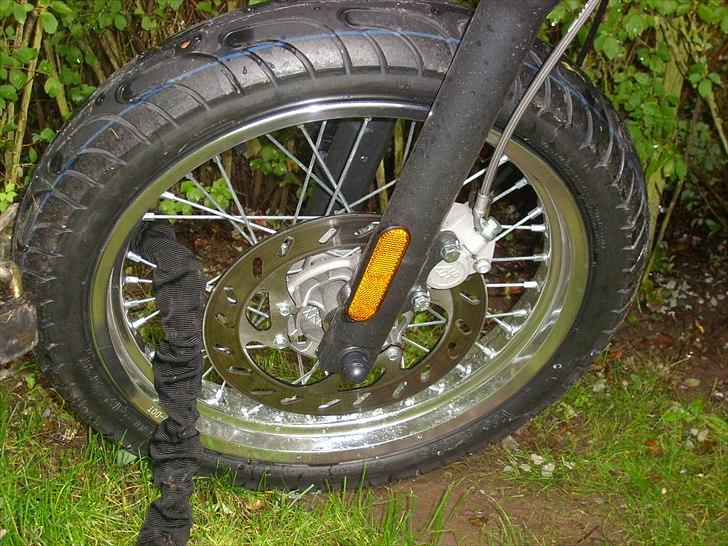 Derbi senda --TIL SALG-- - Ekstra stor skive foran der giver en helt optimal opbrmsning, selv ved høj fart! billede 2