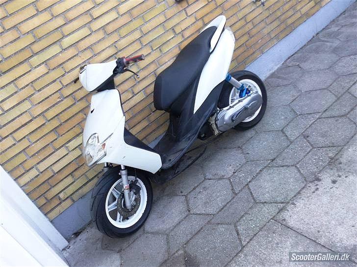 Yamaha jog r billede 3