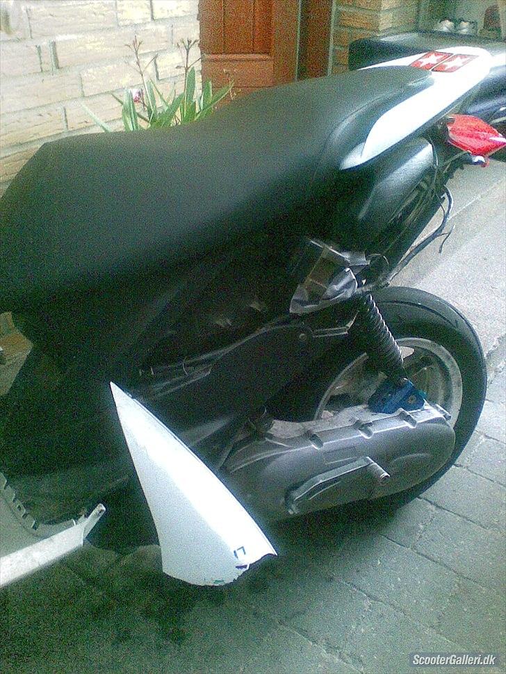 Yamaha jog r billede 8