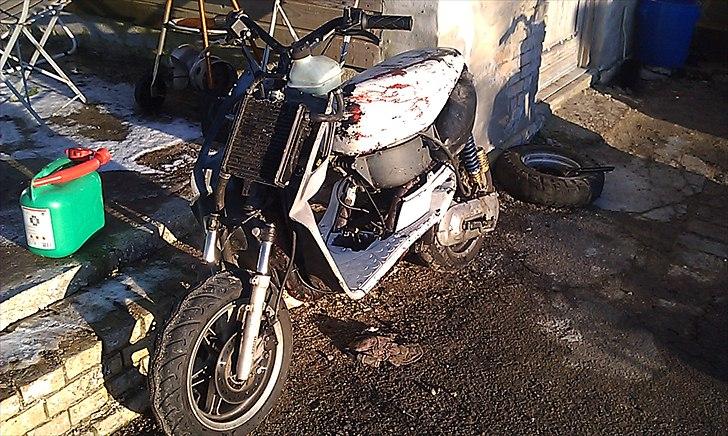 Aprilia sonrox lc dd (SONIC) billede 1
