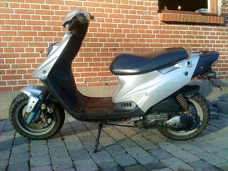 PGO Hot 50 billede 7