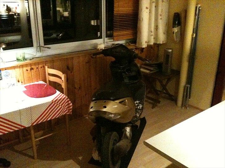 Aprilia Sonic Guld - Solgt - Lidt vinteropbevaring på 15. sal. billede 3