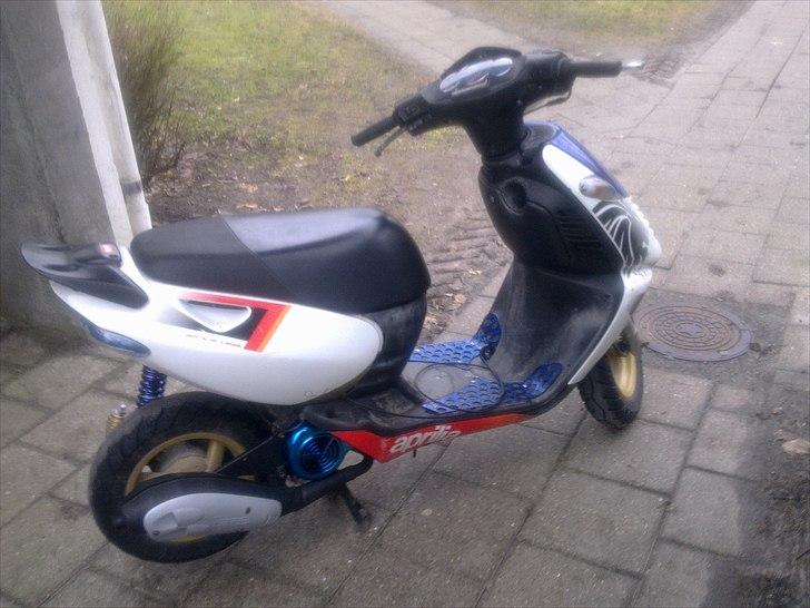 Aprilia solgt billede 1