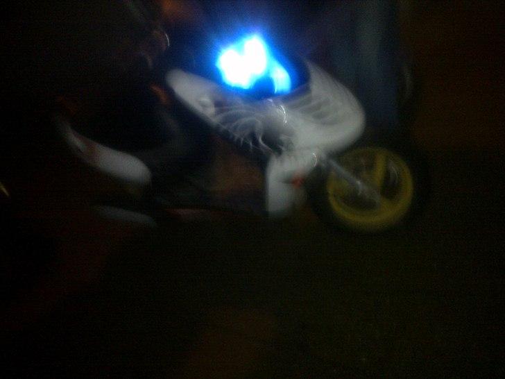 Aprilia solgt billede 5