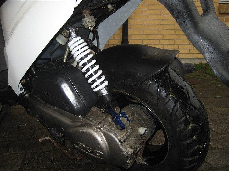 PGO Hot 50, sort/hvid "SOLGT" billede 2