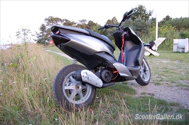 Yamaha Jog R billede 2