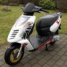 Aprilia Sonic GP  ( SOLGT )