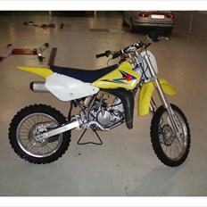 Suzuki RM85 Solgt