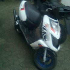 Aprilia sonic AC solgt