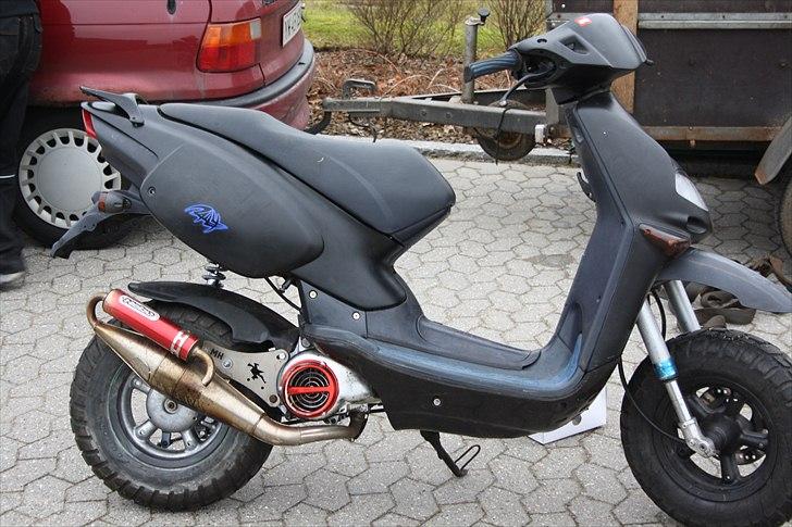 Aprilia rally solgt billede 1