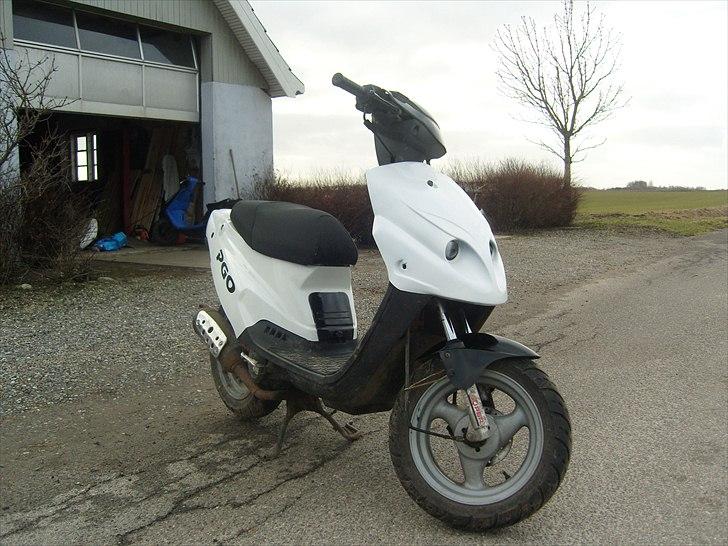 PGO Hot50/Tornado "SOLGT" billede 1