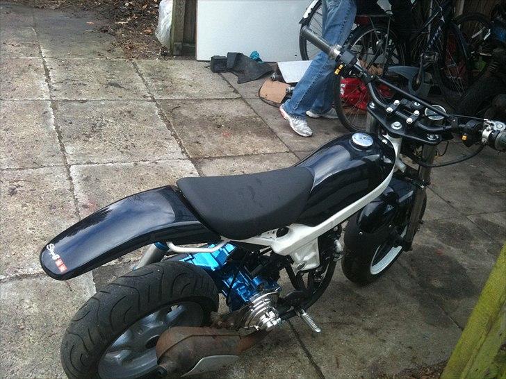 Suzuki street jog byttet til dna billede 3