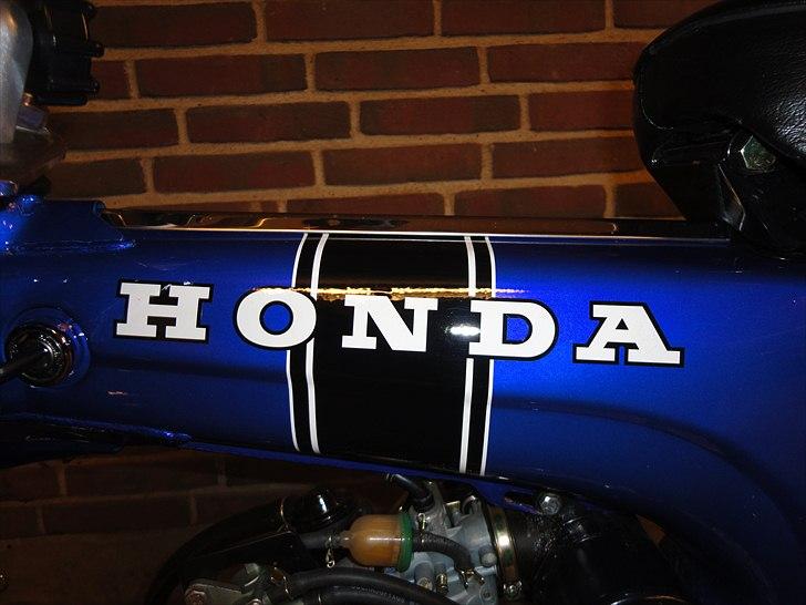 Skyteam "Dax Automatgear - Der er kun et klister mærke men det gør en stor forskel billede 9