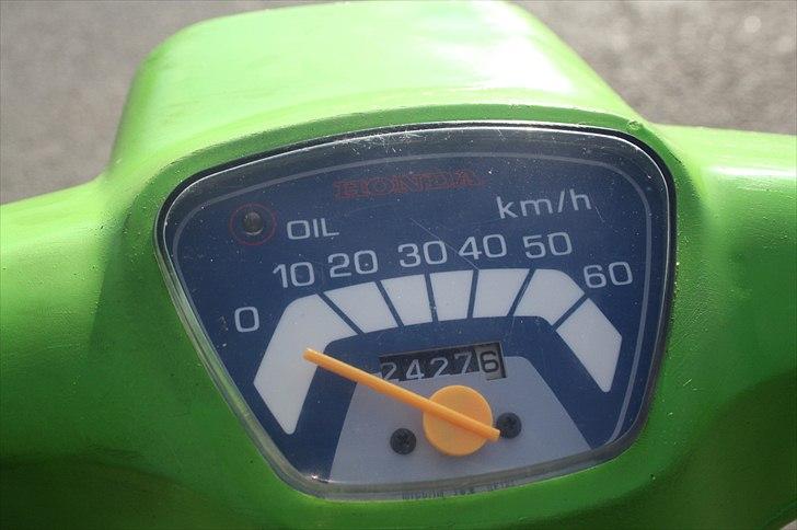 Honda NT50 Melody Mini - utroligt med det lave km tal :) billede 9