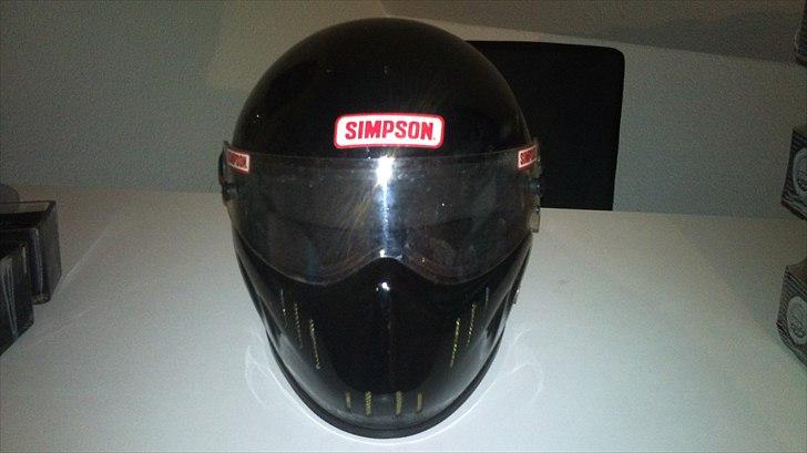 PGO Hot 50 - Original Simpson hjelm     koster 6200 fra ny billede 2