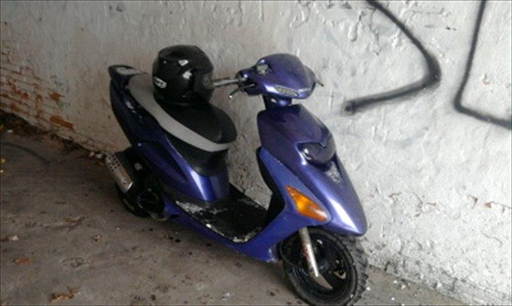 Honda Sfx  SOLGT! - Nyt med Blå tonet forlygte, har ikke særlig meget lys mere, men fuck det :D billede 6