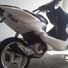 Yamaha Aerox Perlemor [Tidligere Scooter]