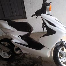Yamaha Aerox Perlemor [Tidligere Scooter]