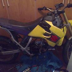 Suzuki rmx 