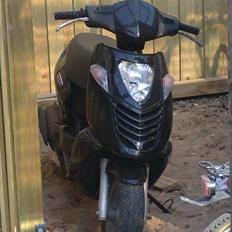 Aprilia Sonic Gp Solgt