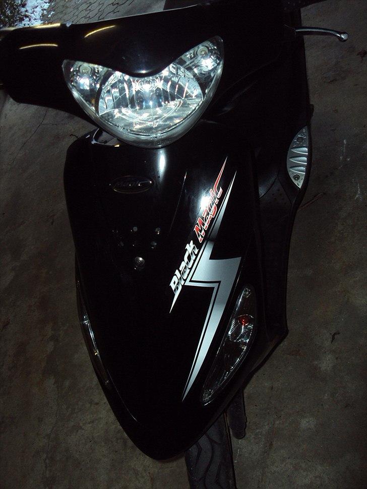 PGO Black Magic billede 4